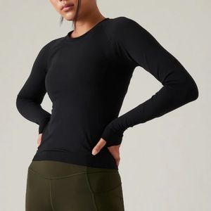 ATHLETA MOMENTUM SEAMLESS SPORT LENGTH TOP (Black & Grey XXS)